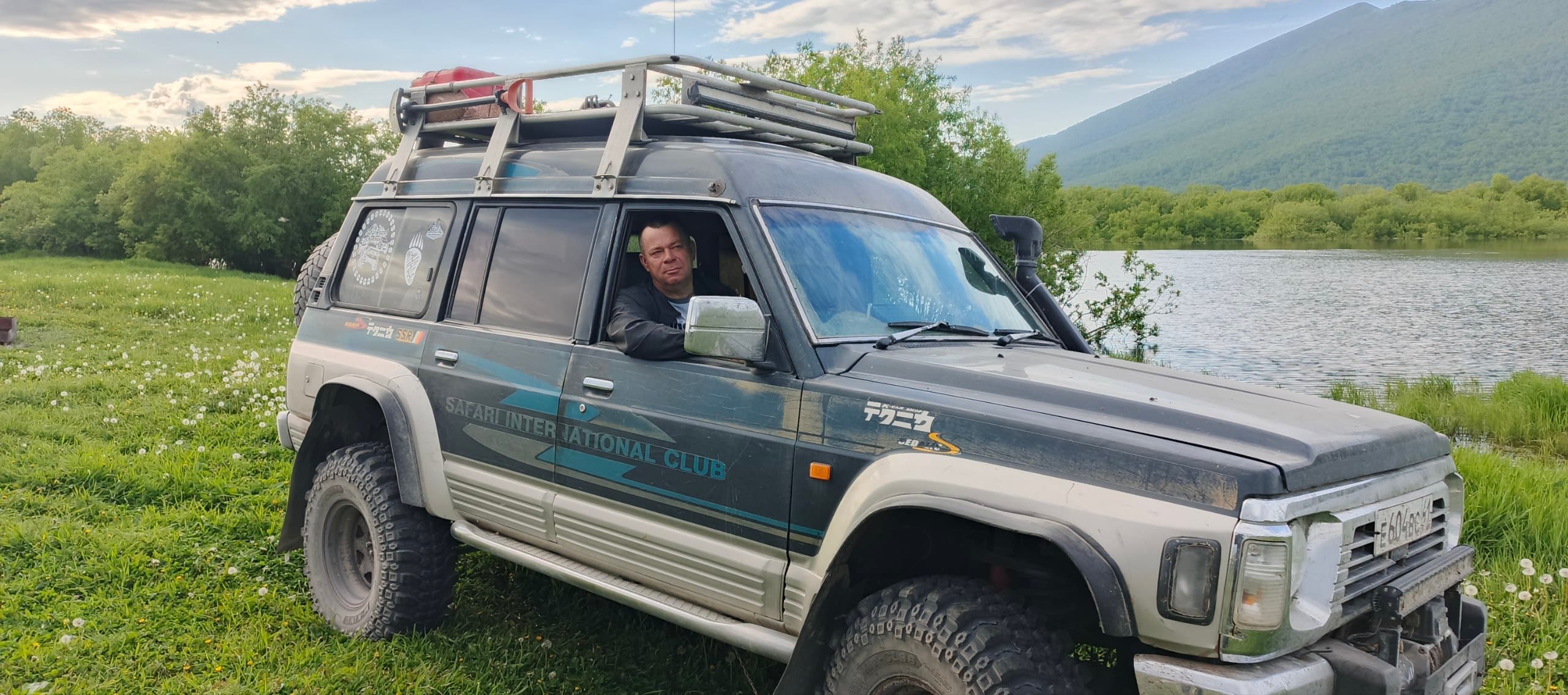 Владимир за рулём Nissan Safari